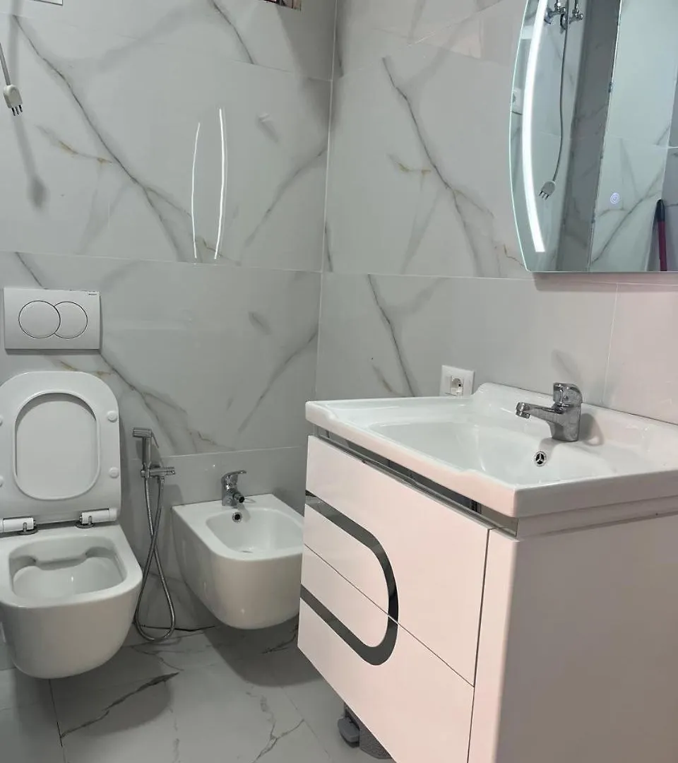 Elio'S Room دراس